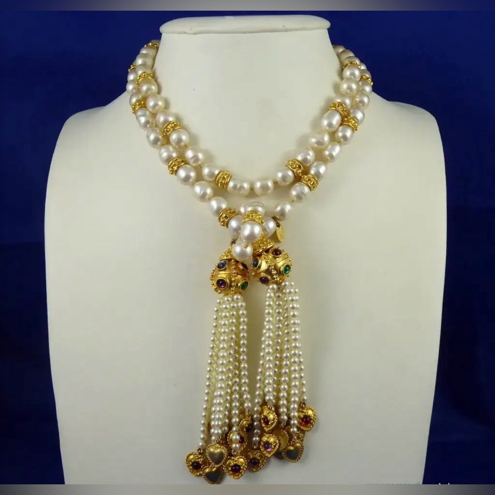 Beautiful Vintage 1980s Deanna Hamro  Gold, White Pearl and Rhinestone Necklace